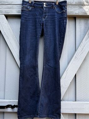 White House Black Market Skinny Flare Jeans Dark Wash Size 4S Stretch Mid Rise
